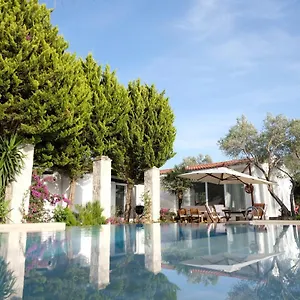 Otel Bir Dem, Urla
